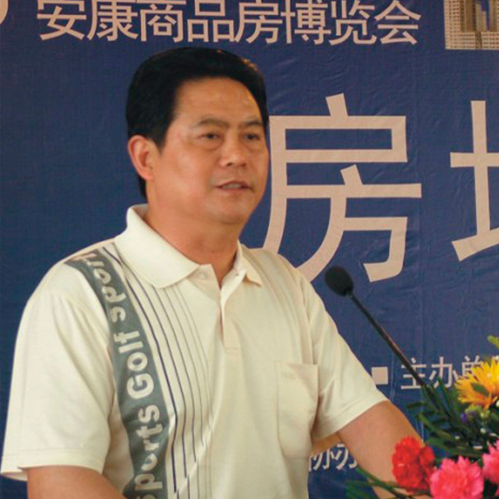 記省勞模、興安地產(chǎn)集團(tuán)董事長兼總經(jīng)理江樹群